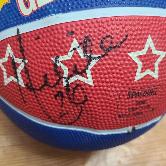 Harlem Globetrotters Spalding Basketball signed by Hi-Lite (NEW) - Picture 2 of 4